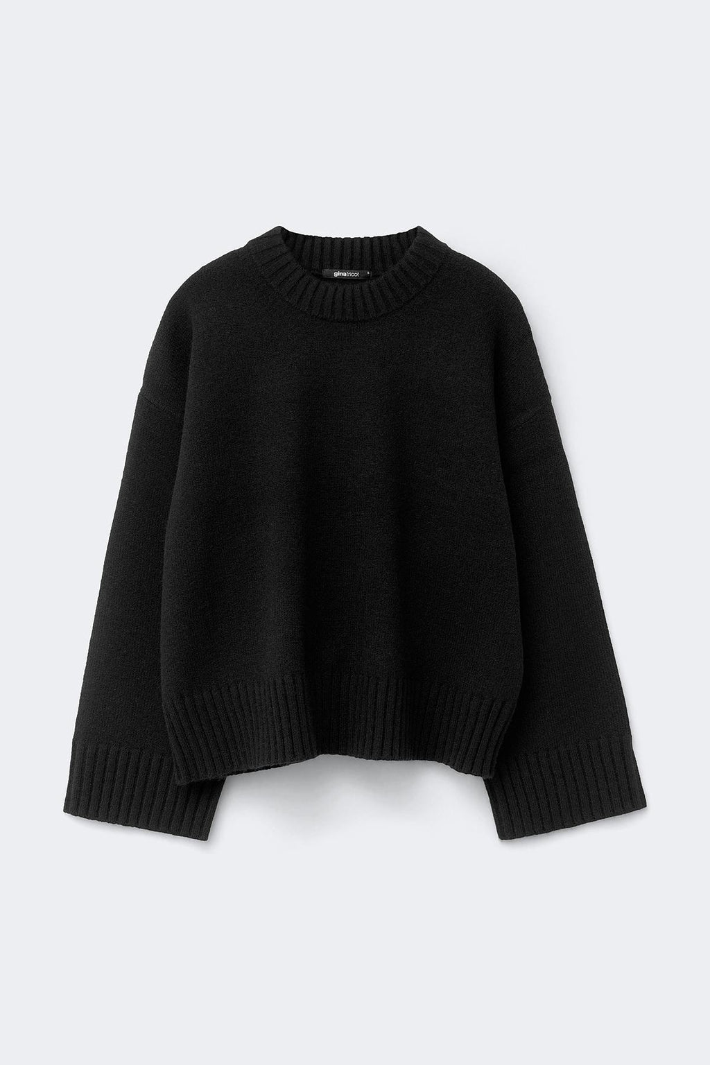 Crew neck knitted sweater