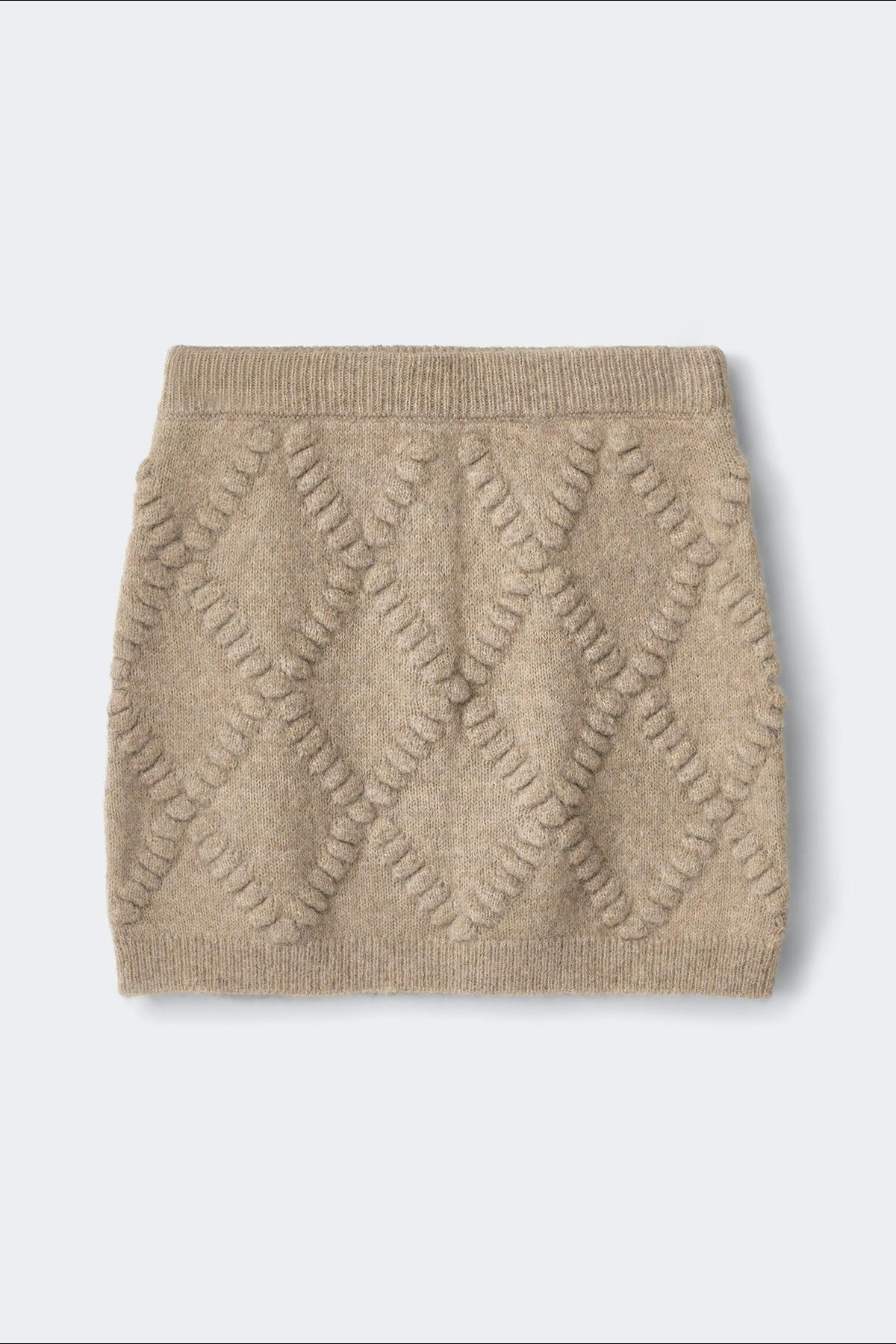 Knitted skirt
