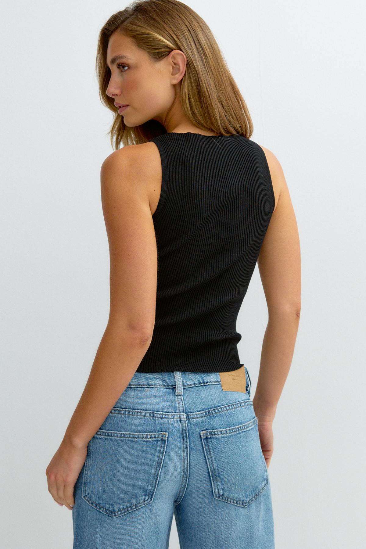 Knitted ribb singlet