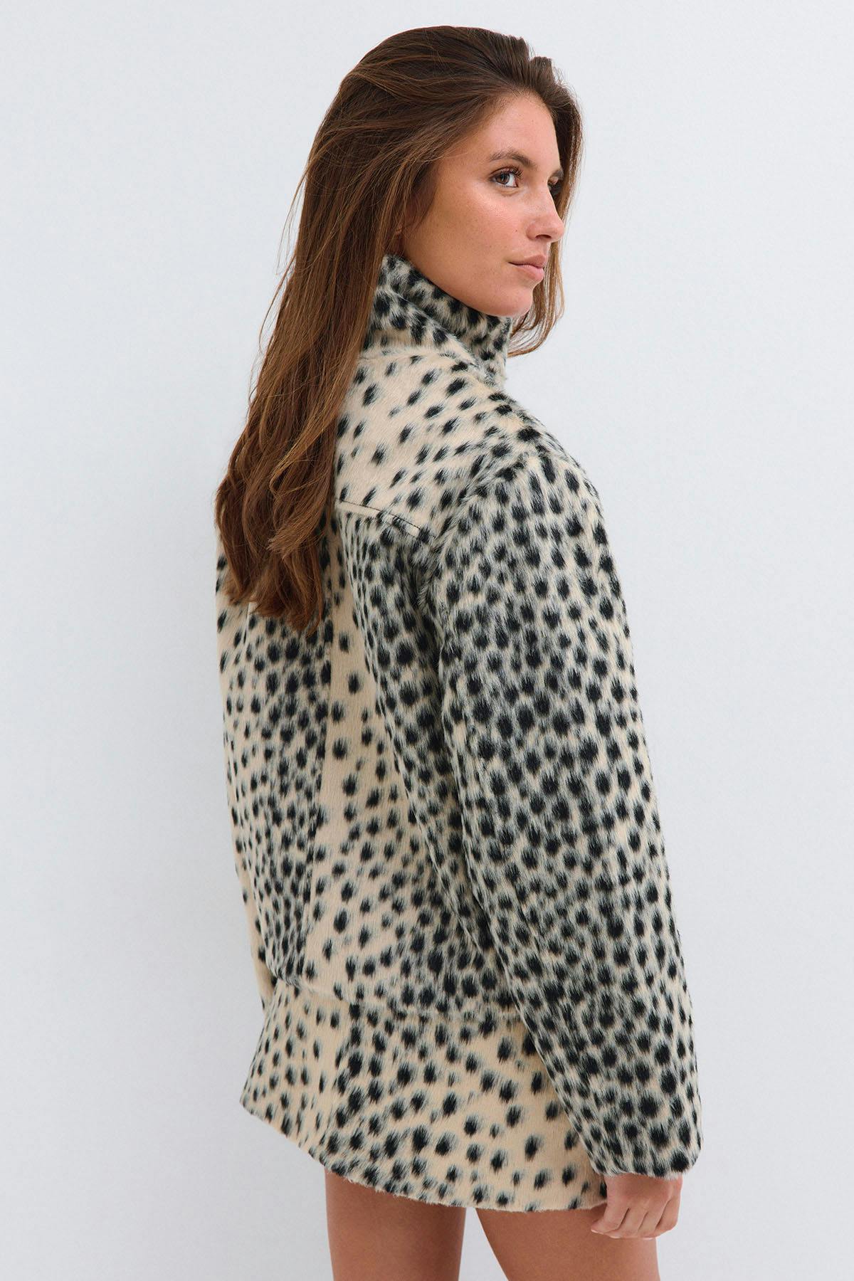 Faux fur high neck jacket