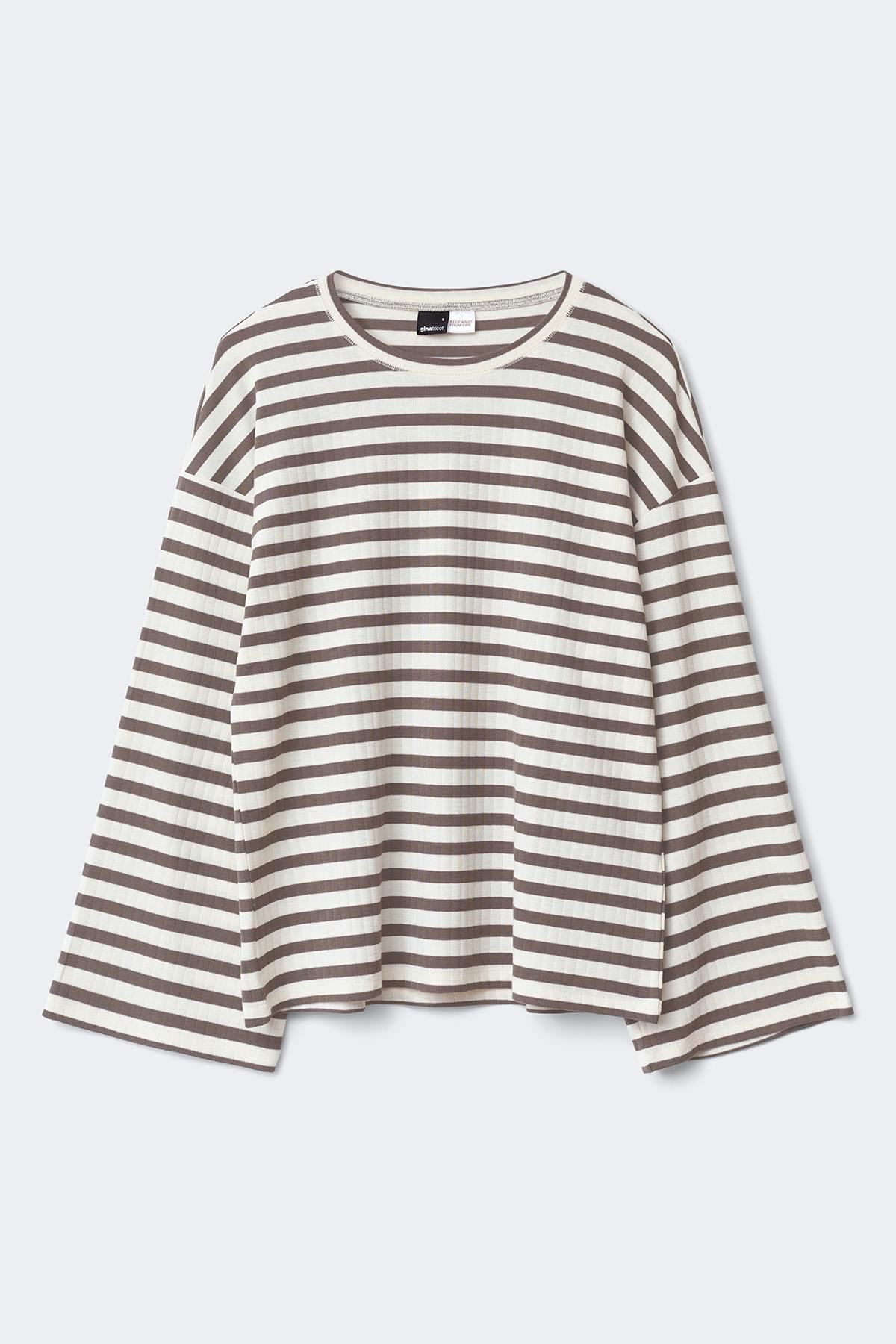 Soft loungewear longsleeve top