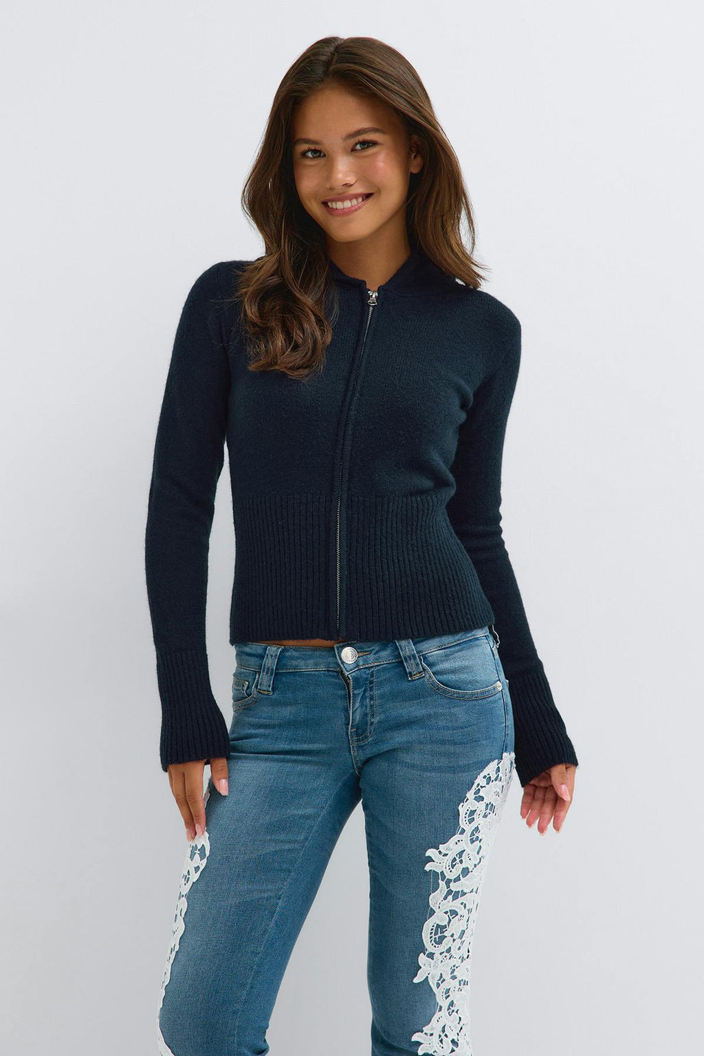 Y knitted shaped hoodie