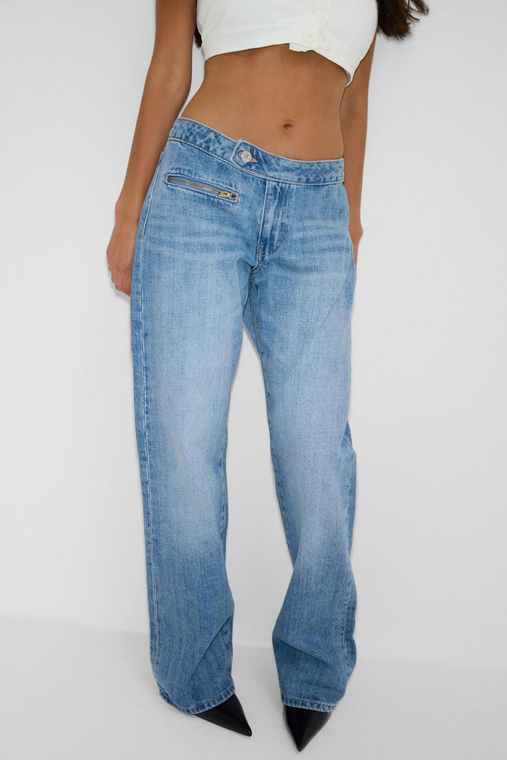 Low pleat jeans