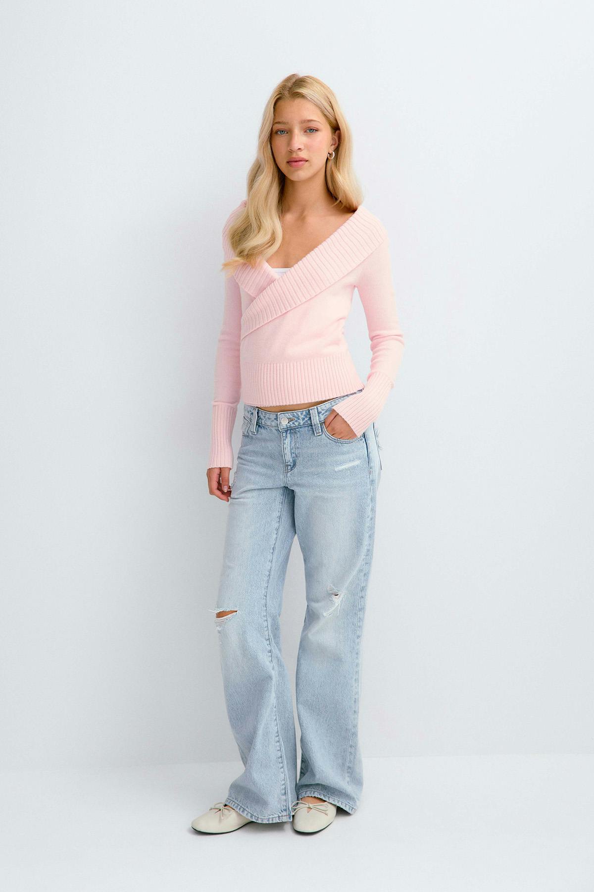 Y knitted wrap sweater