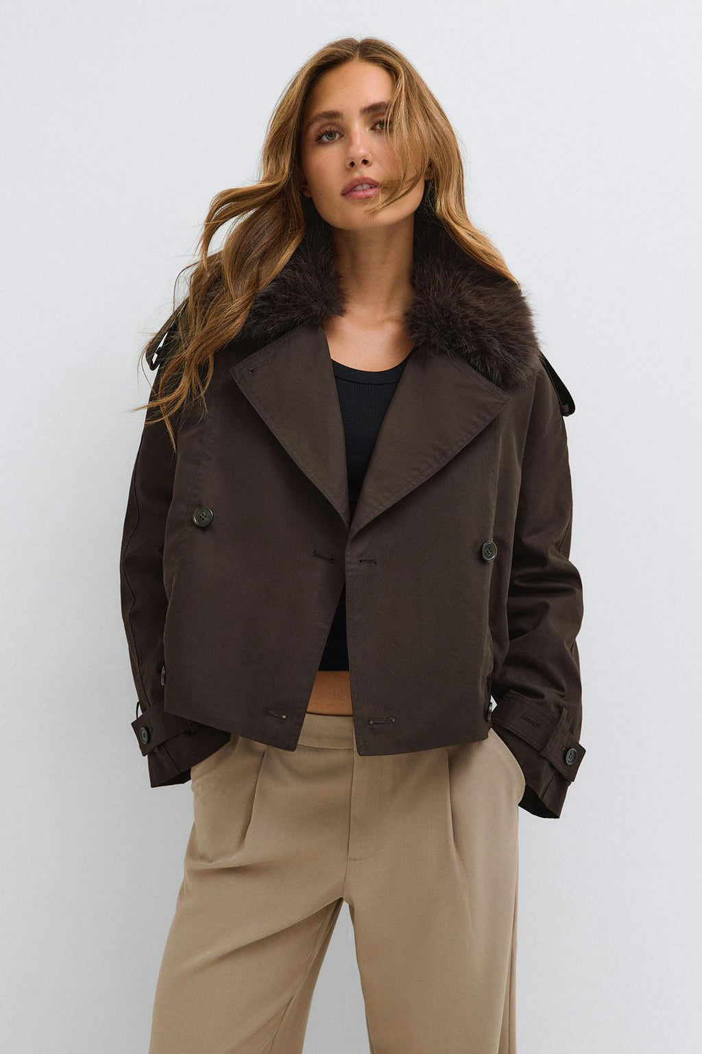 Short faux fur collar jacket
