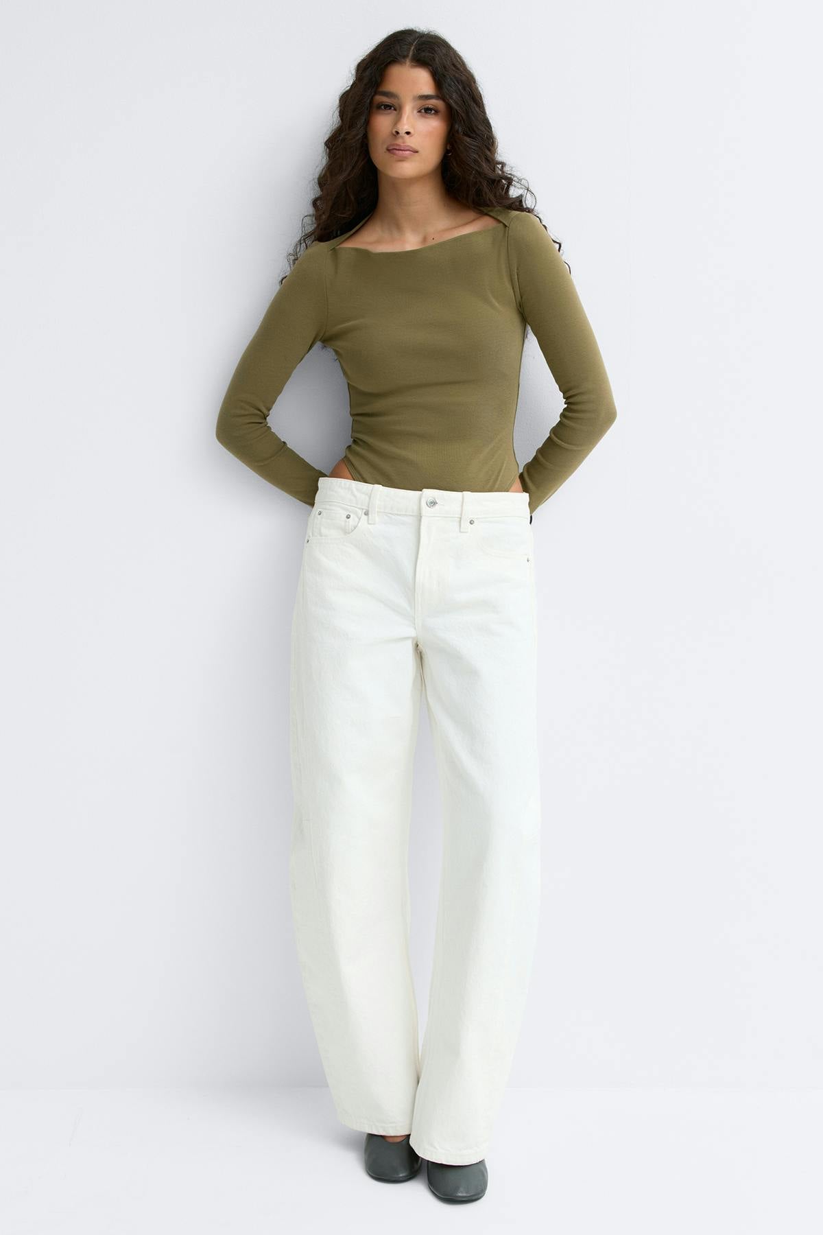Long sleeve body
