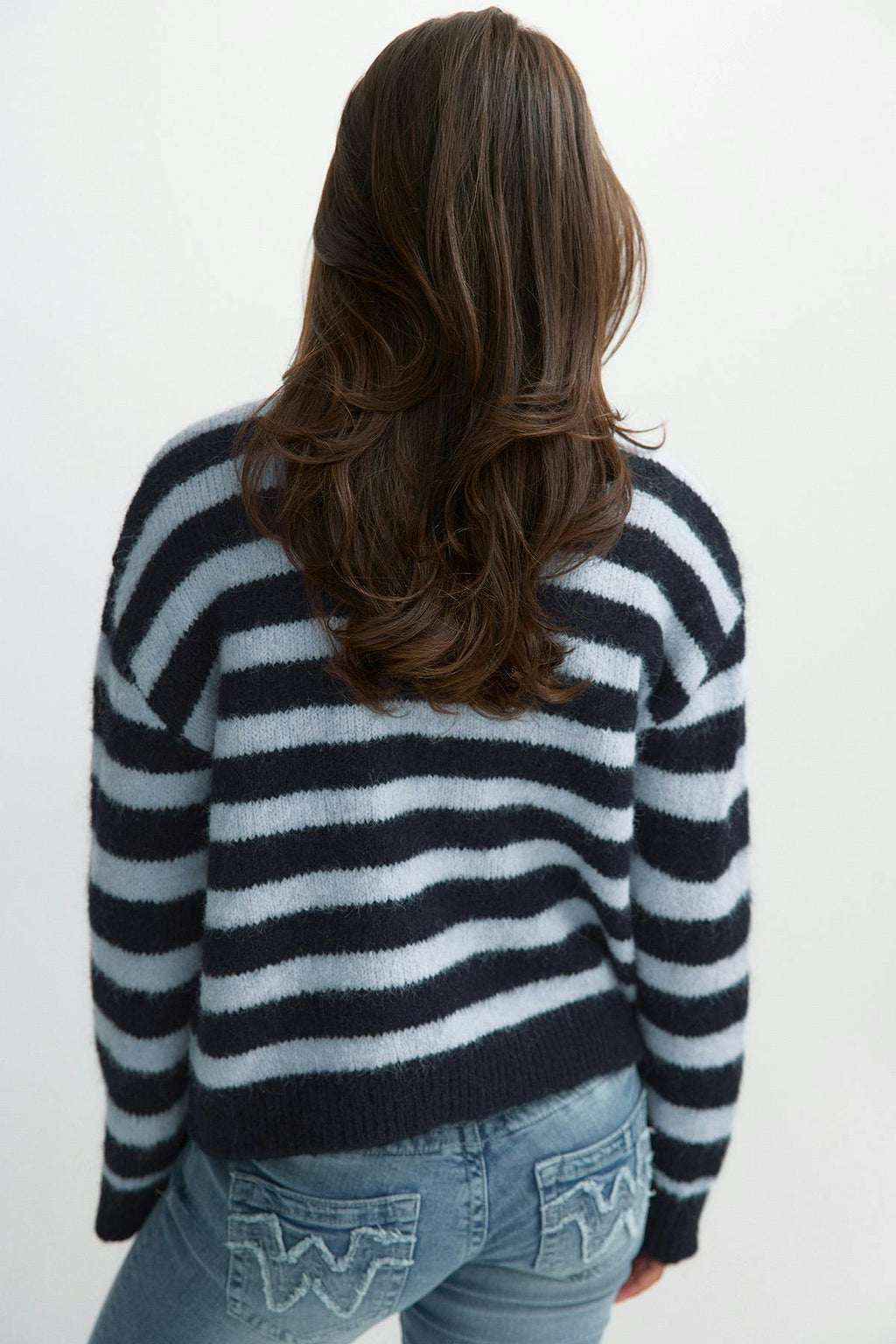 Y knitted crew neck sweater
