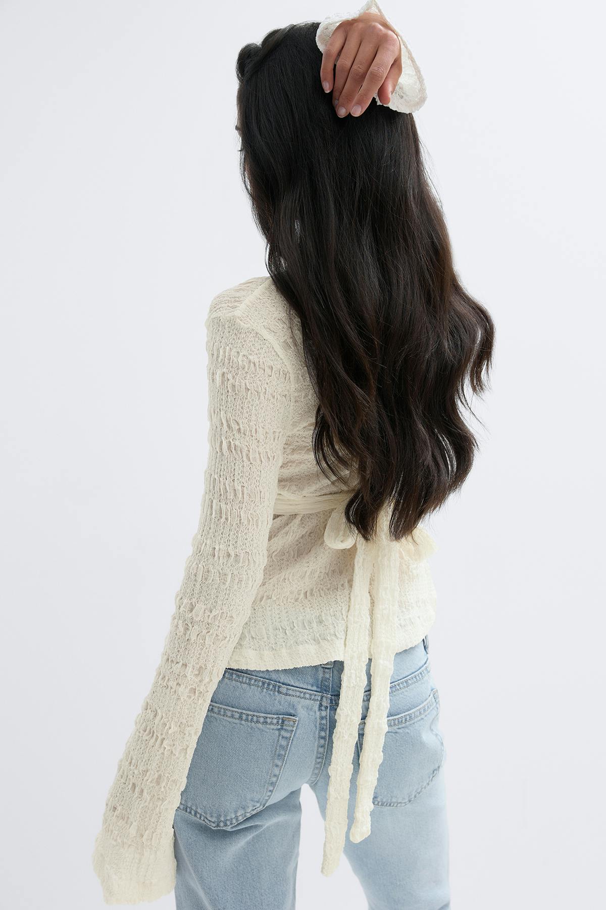 Tie back top