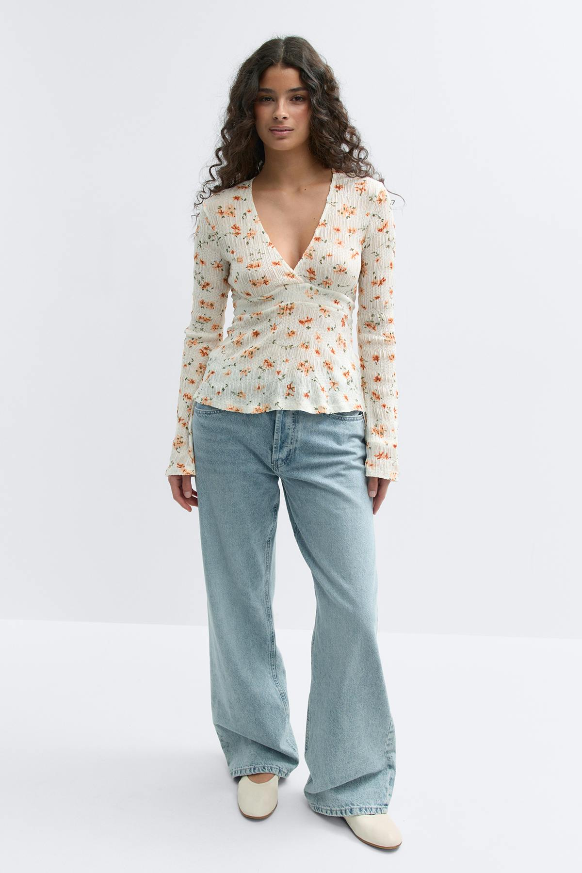 Tie back top