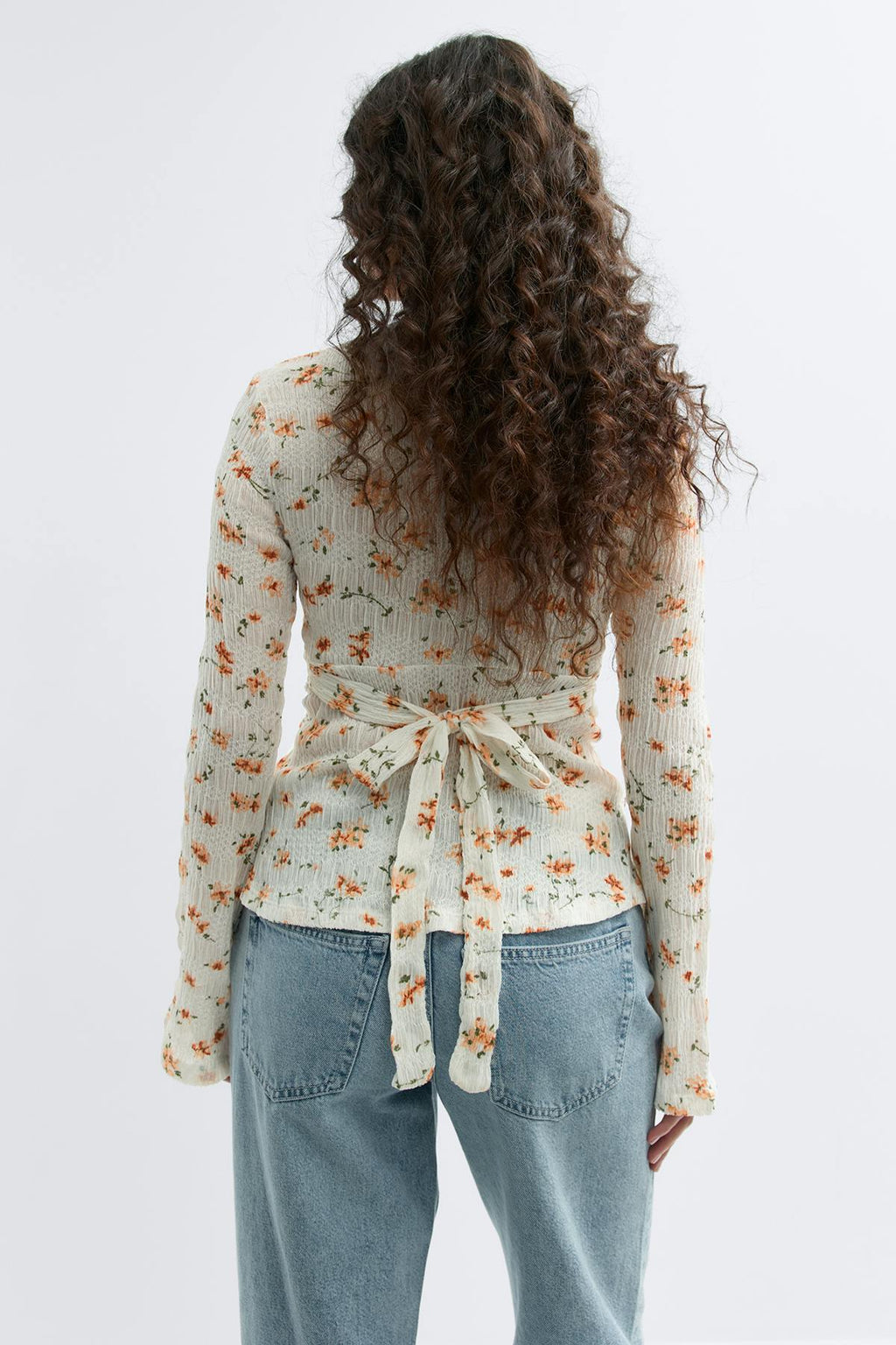 Tie back top