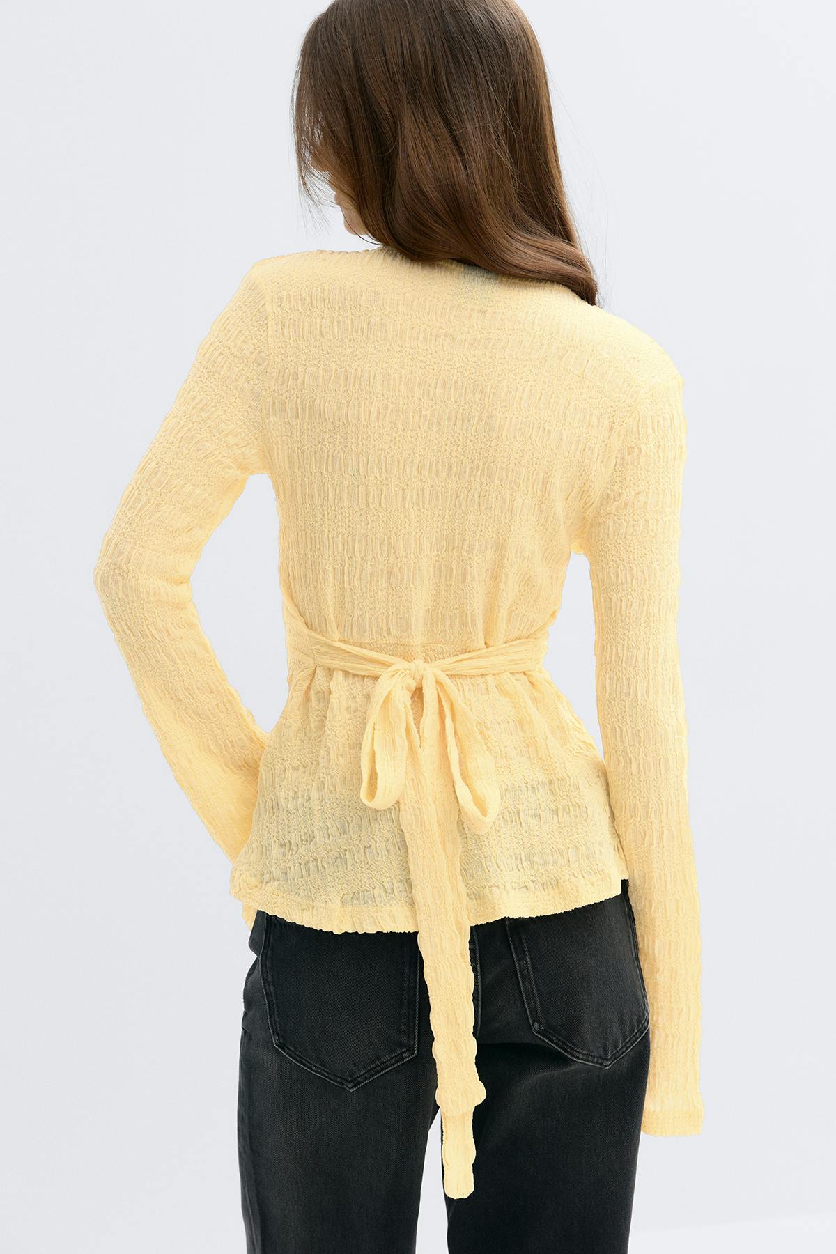 Tie back top