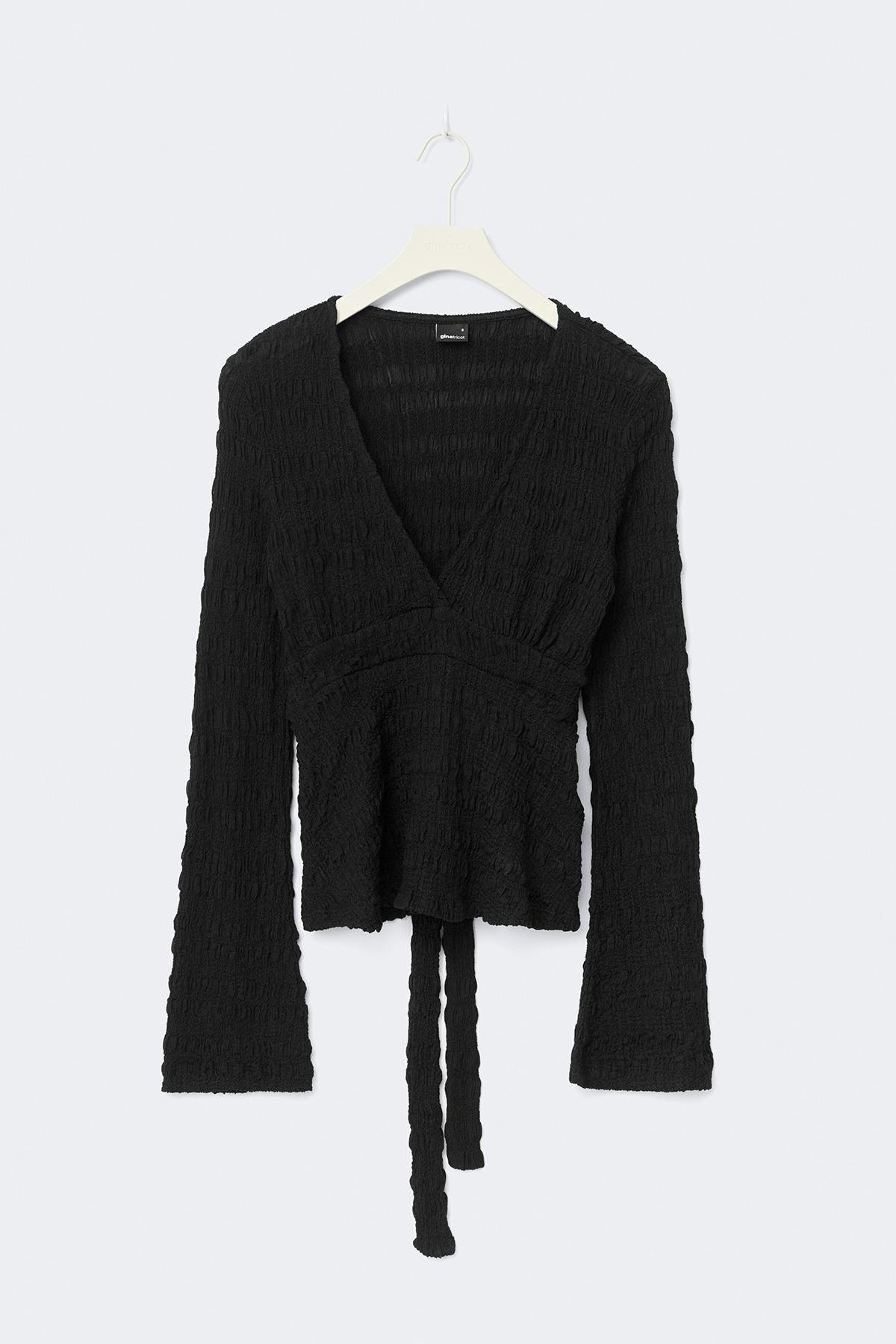 Tie back top