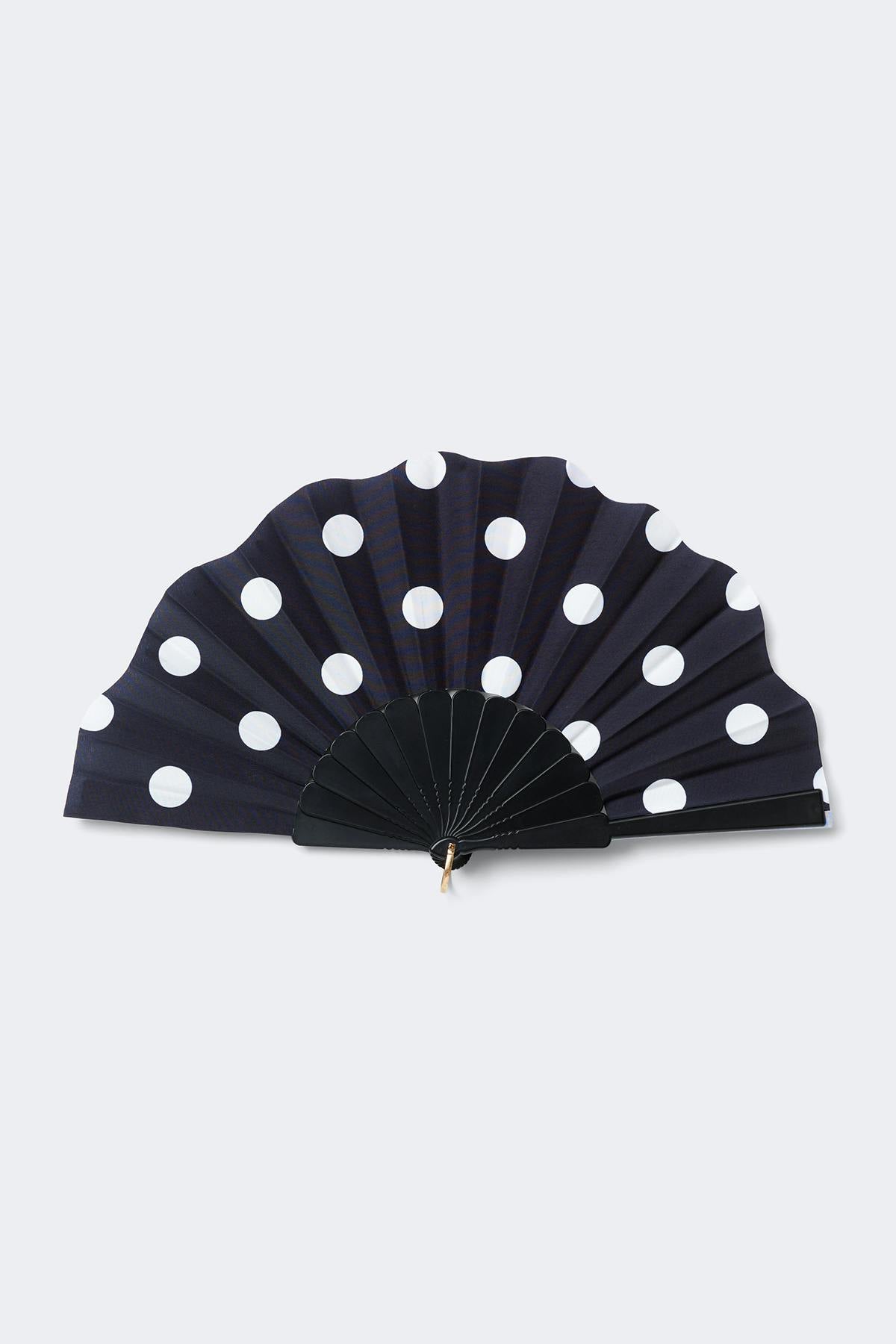 Folding hand fan