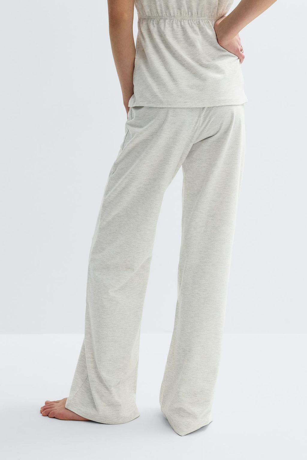 Y detail trousers