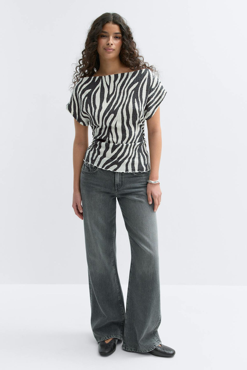 Lacing back top