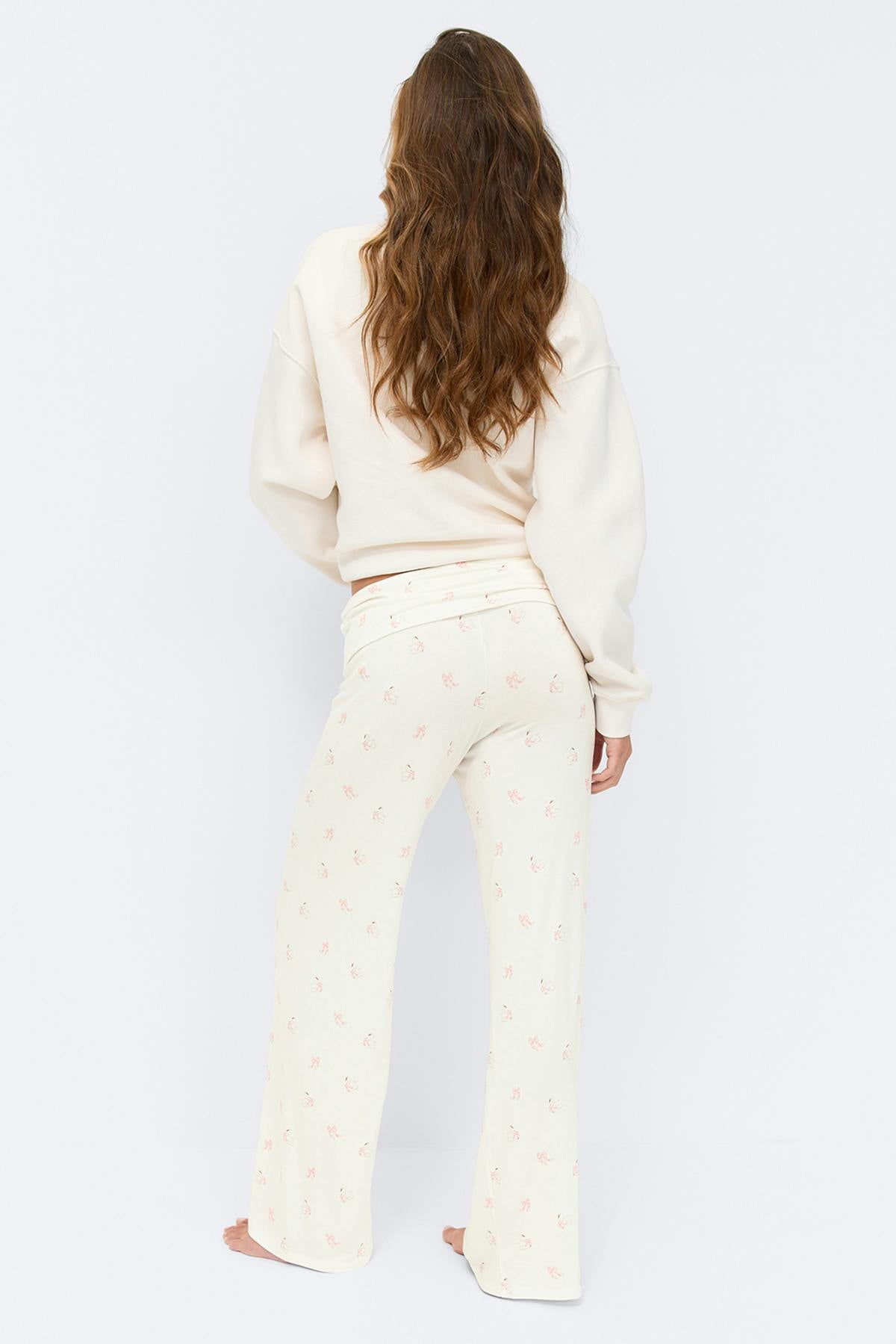 Folded loungewear trousers