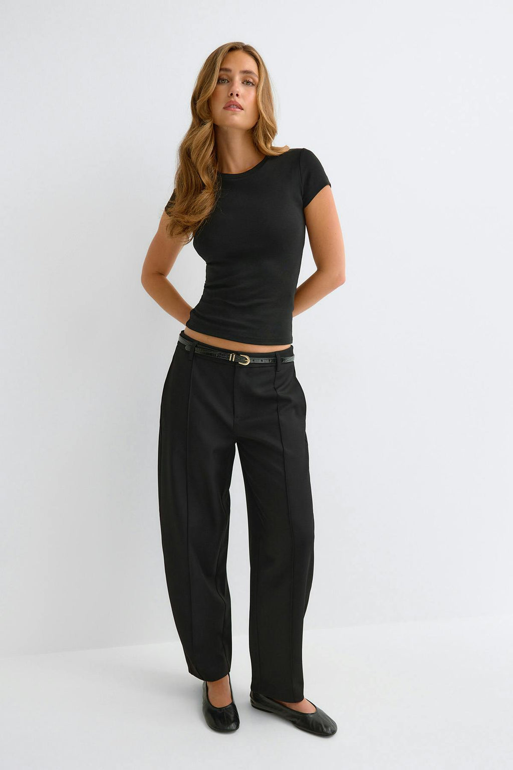 Bold barrel pintuck trousers