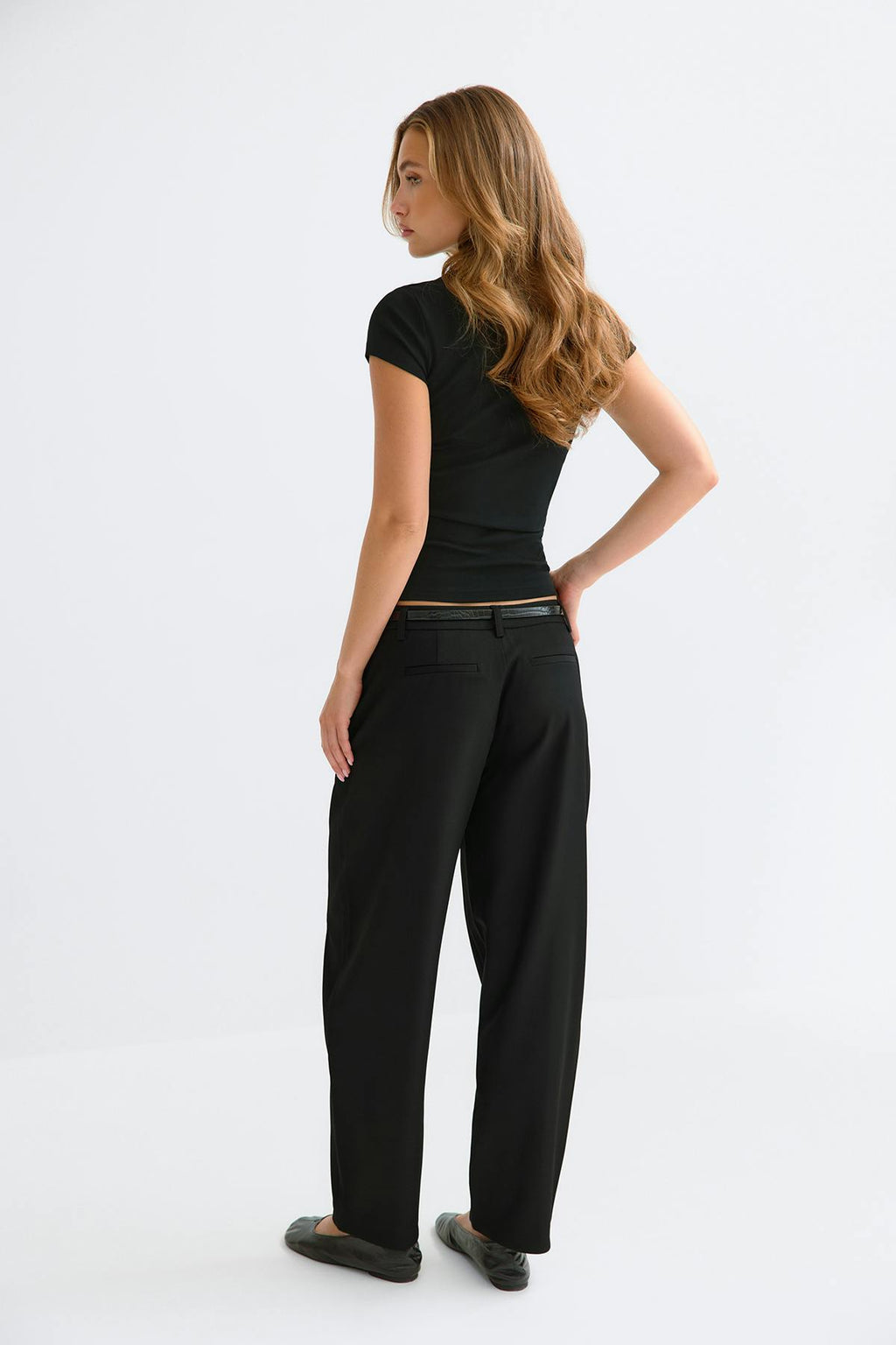 Bold barrel pintuck trousers