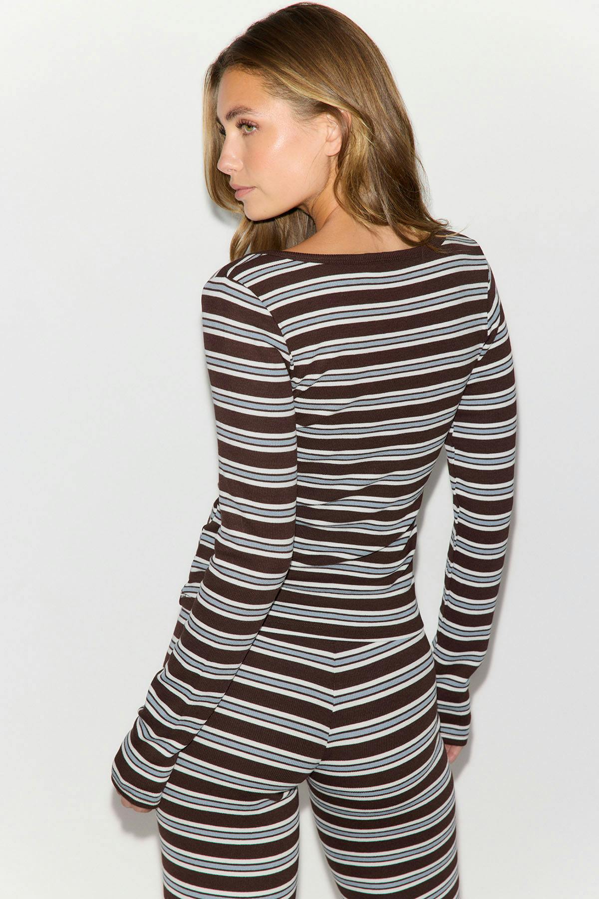 Long sleeve loungewear top
