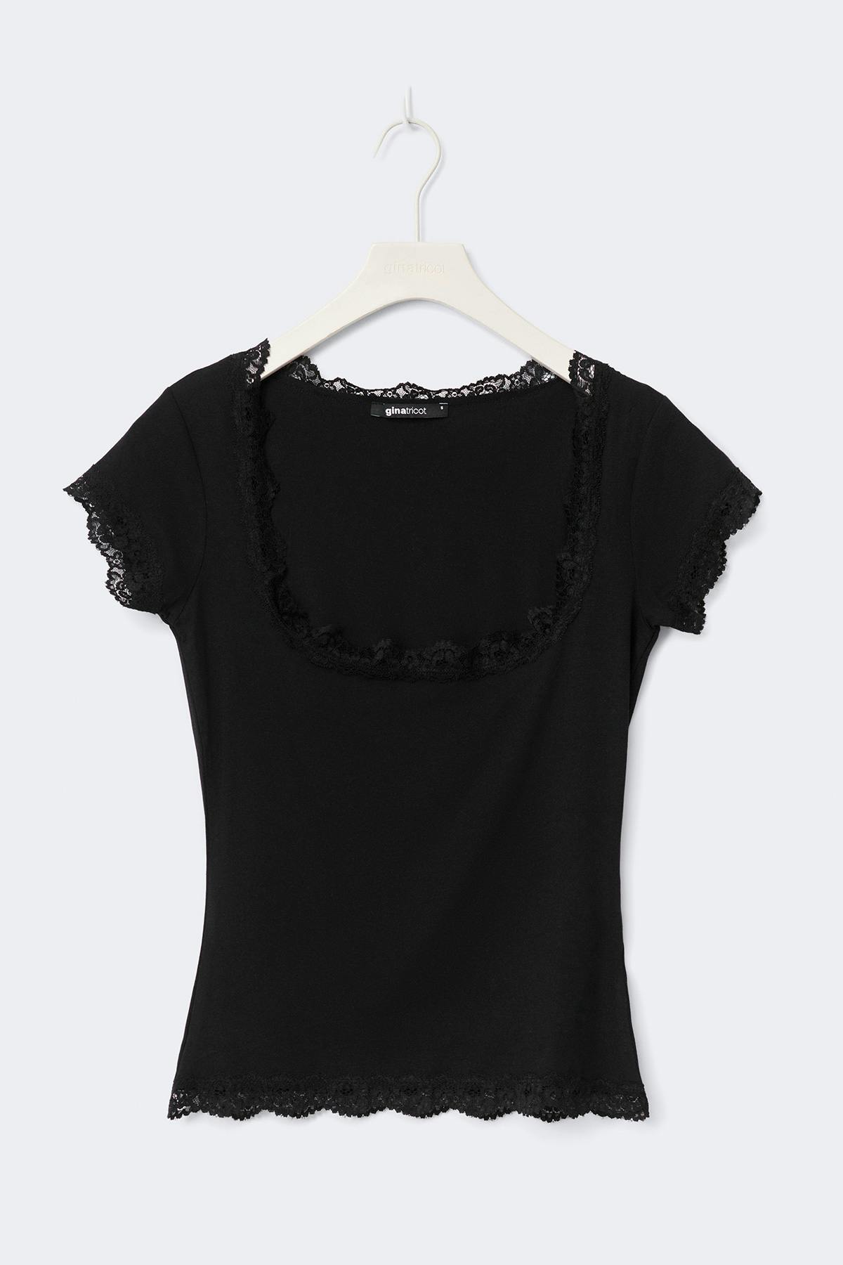Lace detail scoop neck top