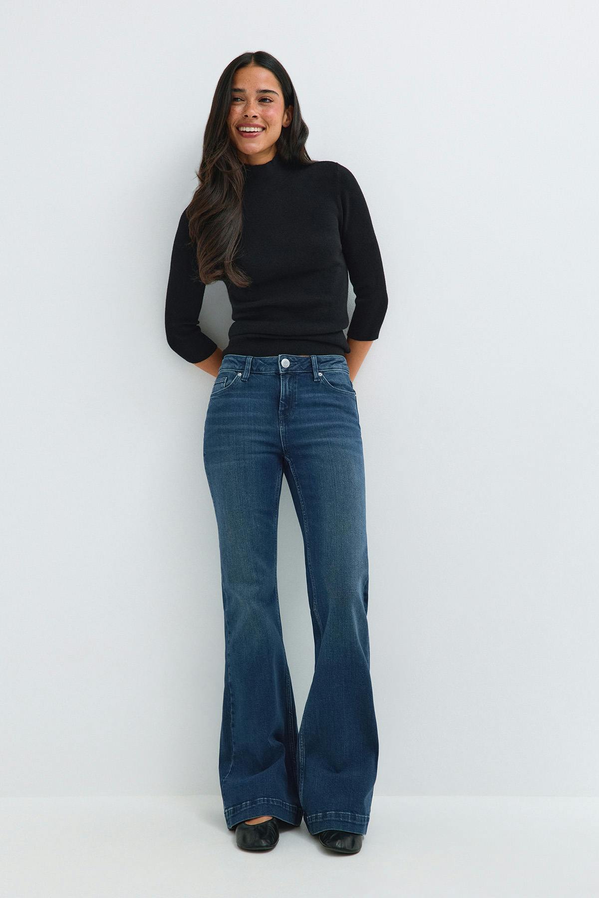 Shape up flare jeans