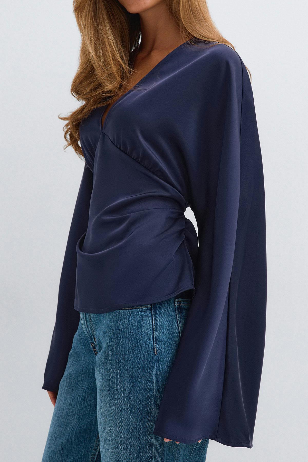 Shaped blouse