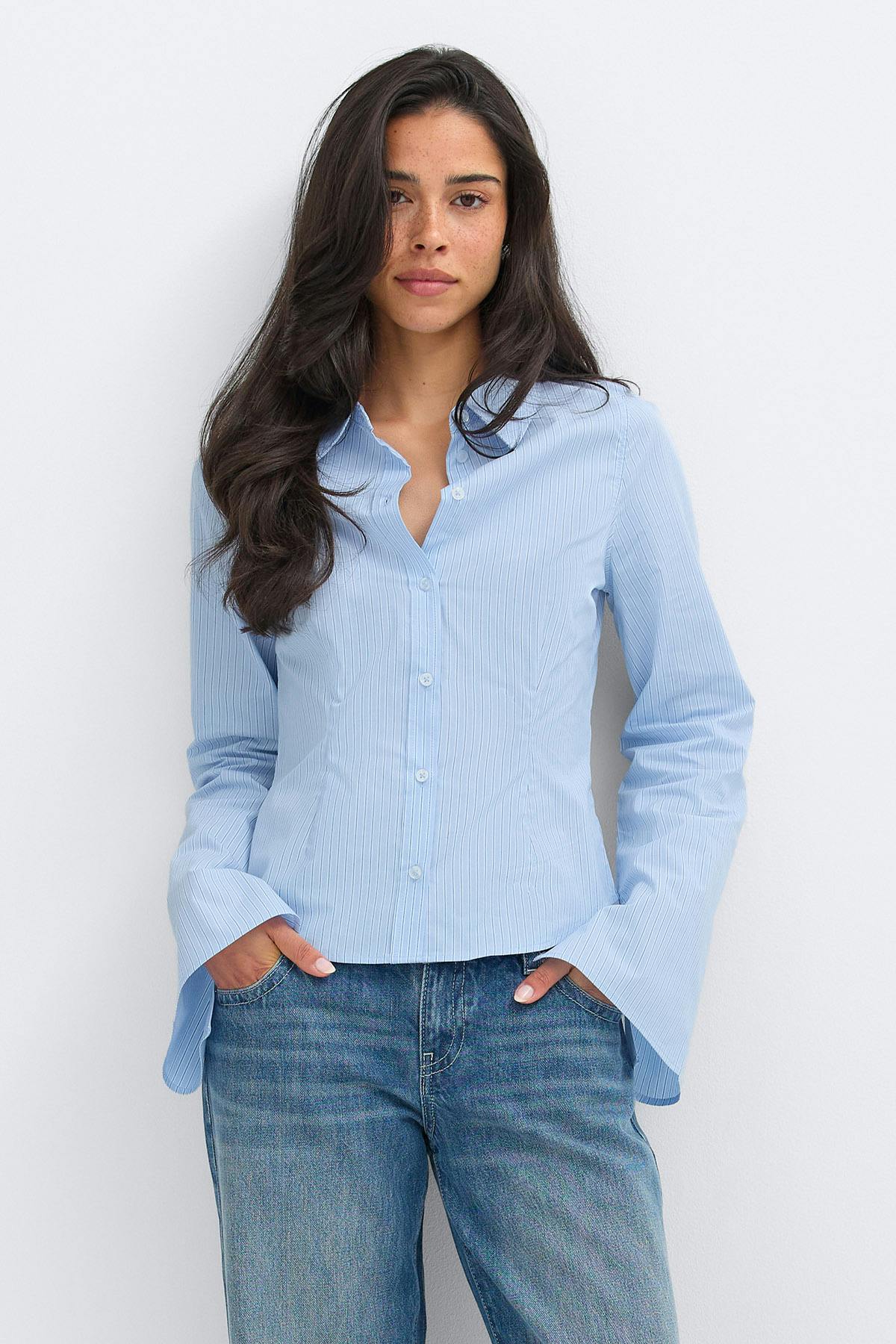 Shaped shirt
