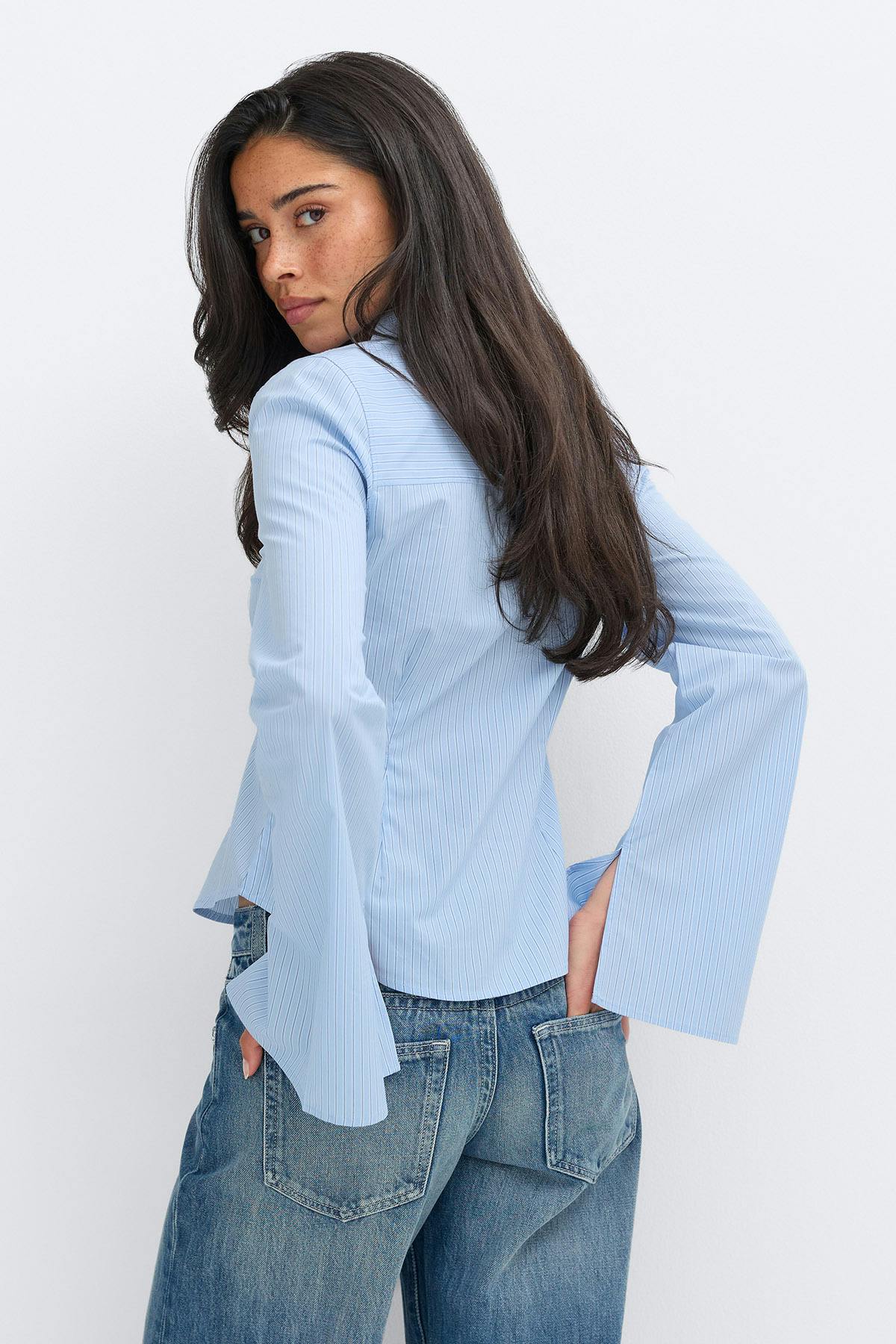 Shaped shirt