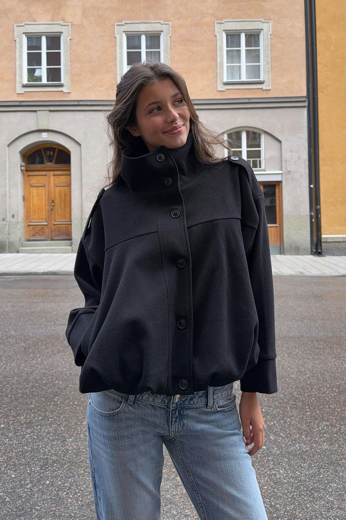 14+ high neck jacket