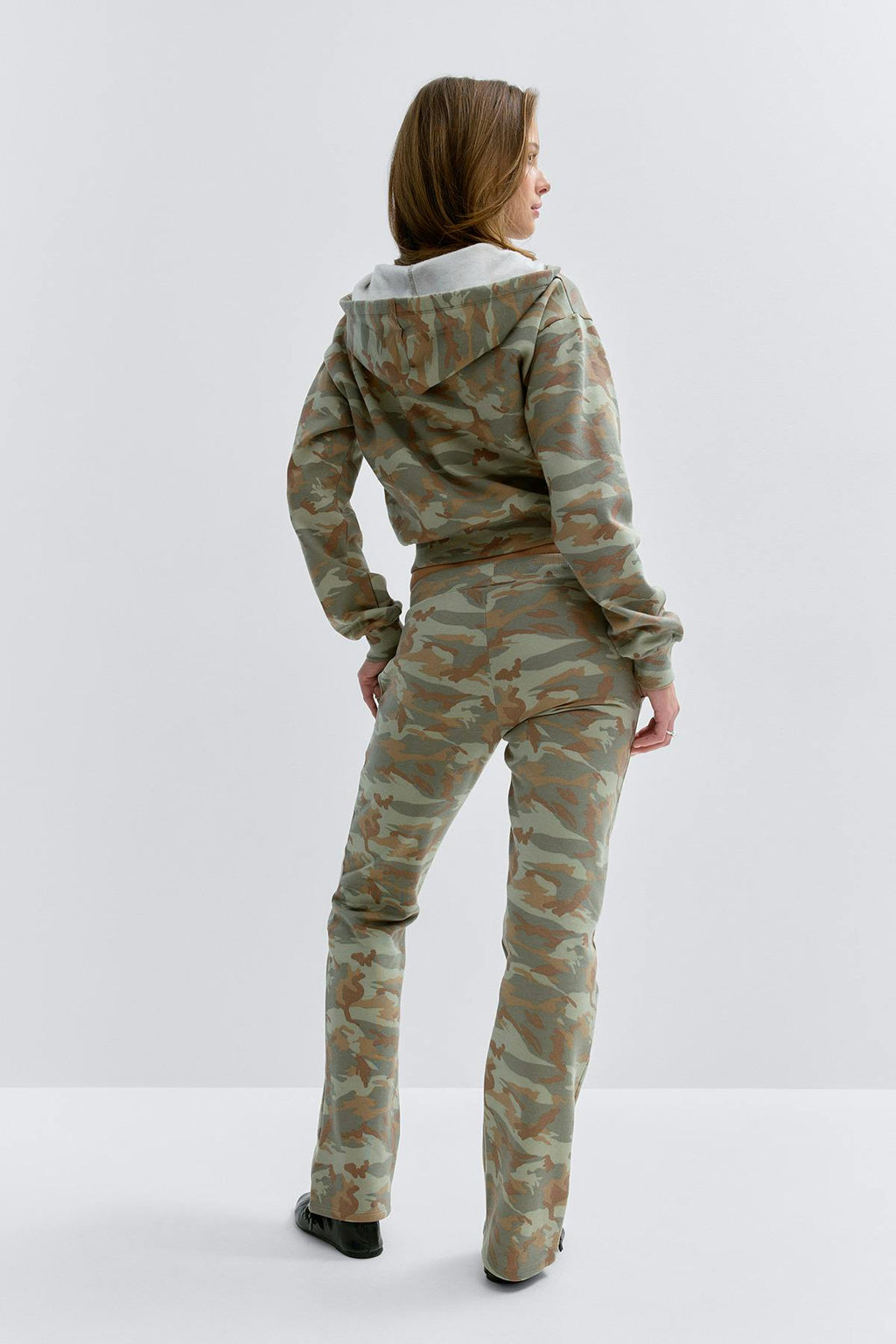 14+ low waist sweatpants