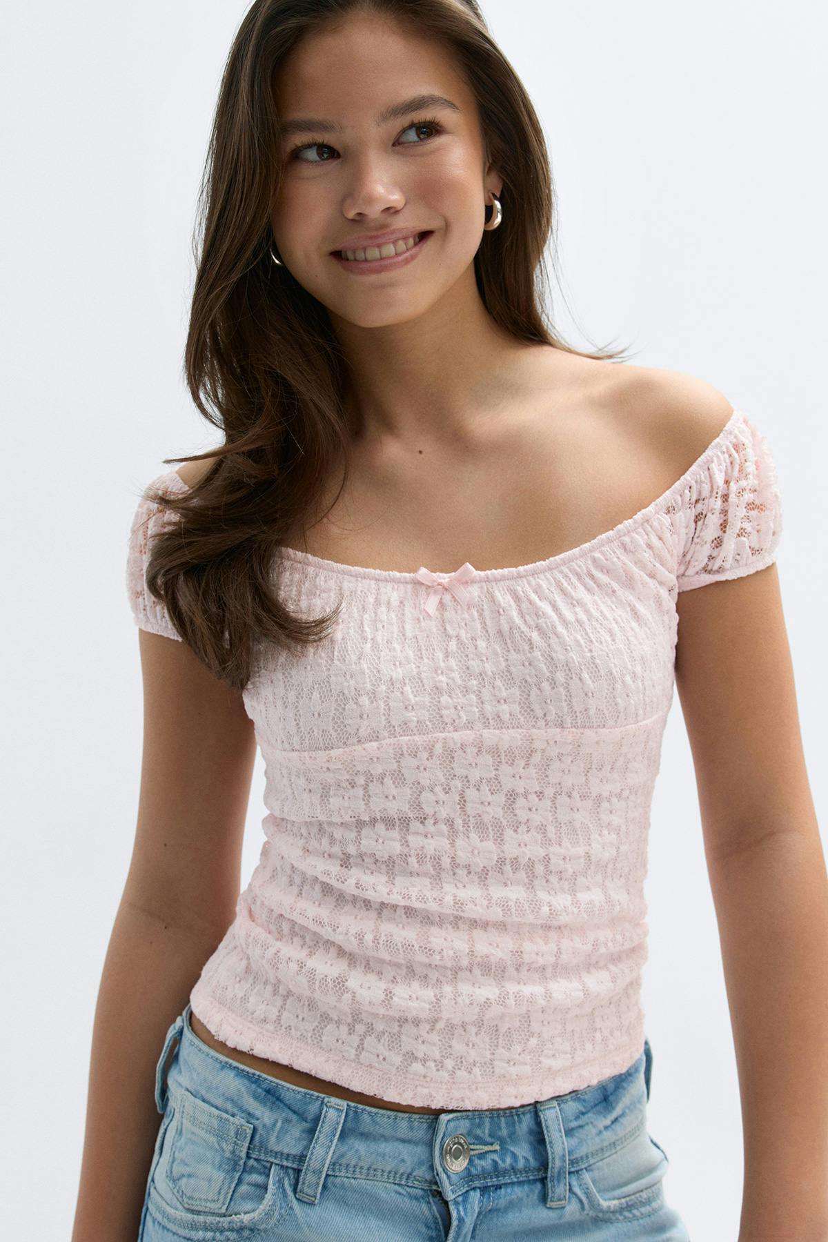 Y lace ruched top