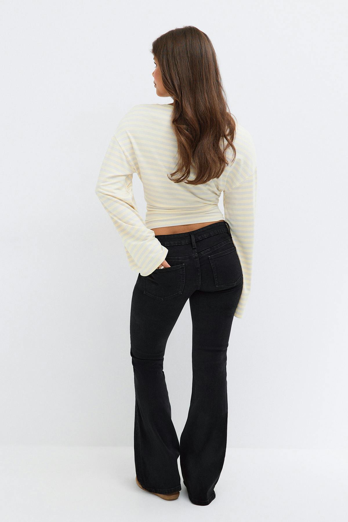 14+ pleated tie jeans