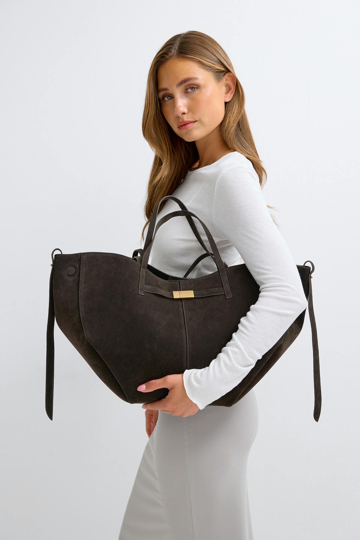 Detail strap tote bag