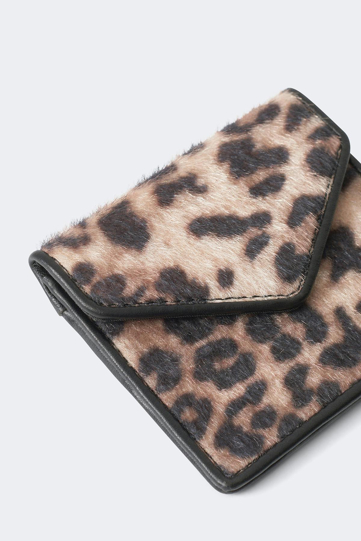 Hair-on cardholder