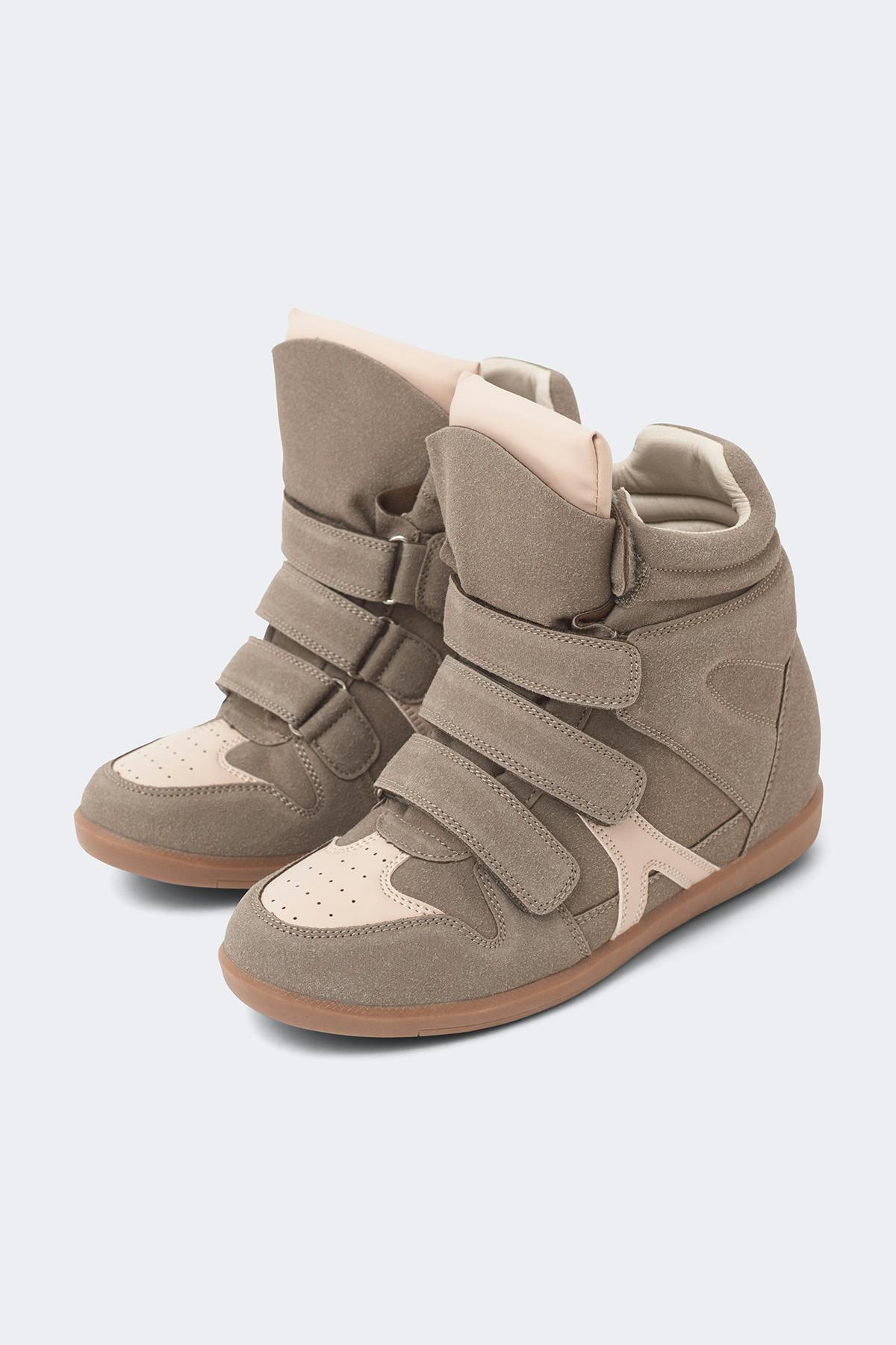 14+ wedge sneakers