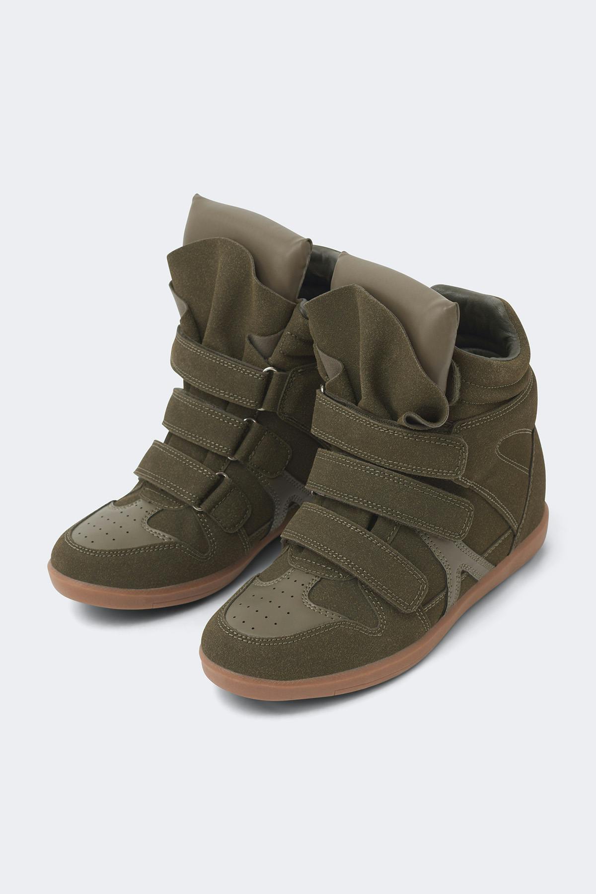 14+ wedge sneakers