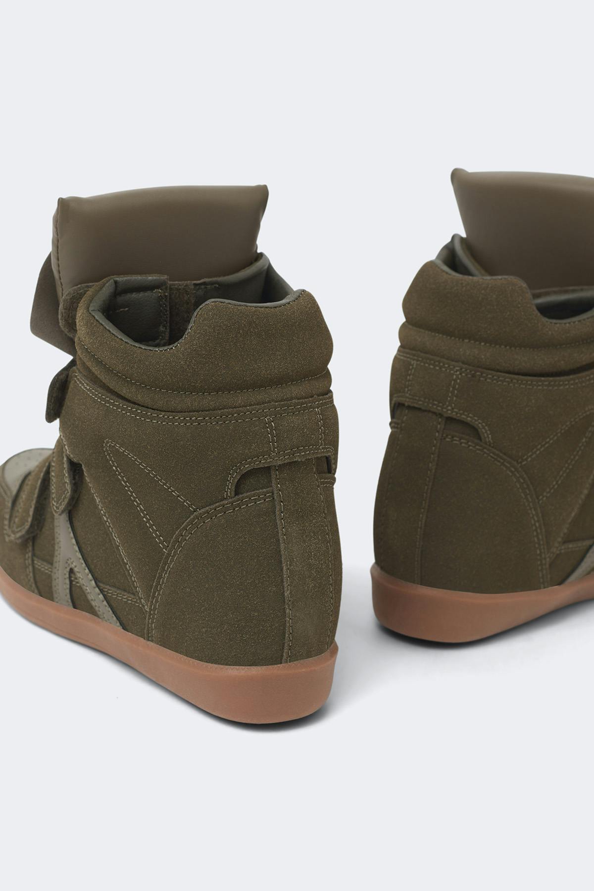 14+ wedge sneakers
