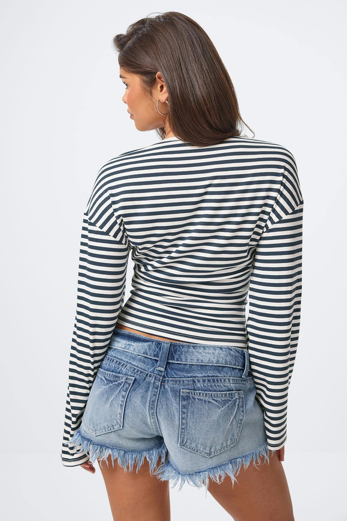 14+ fitted long sleeve top