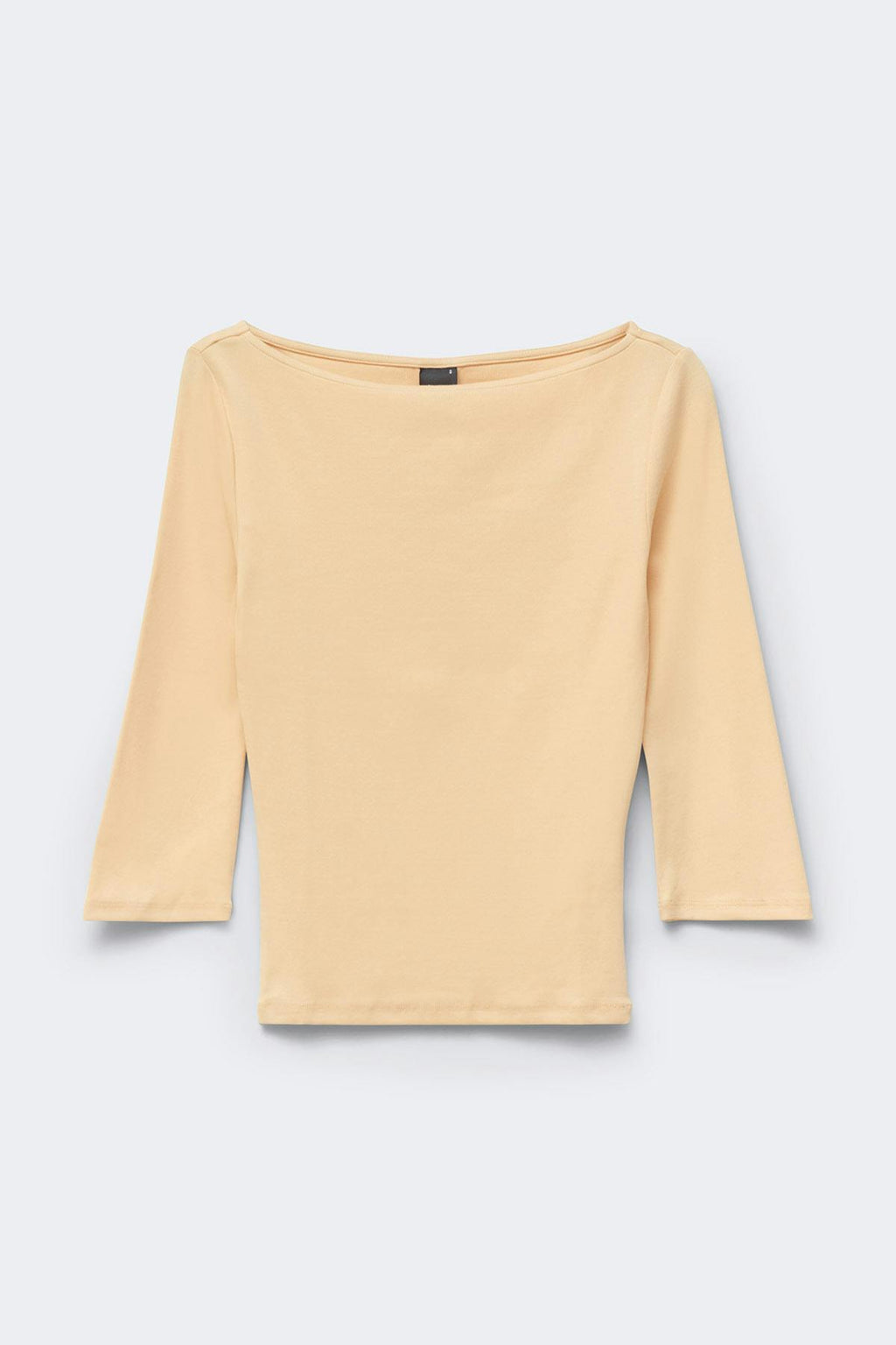 Quarter sleeve boatneck top