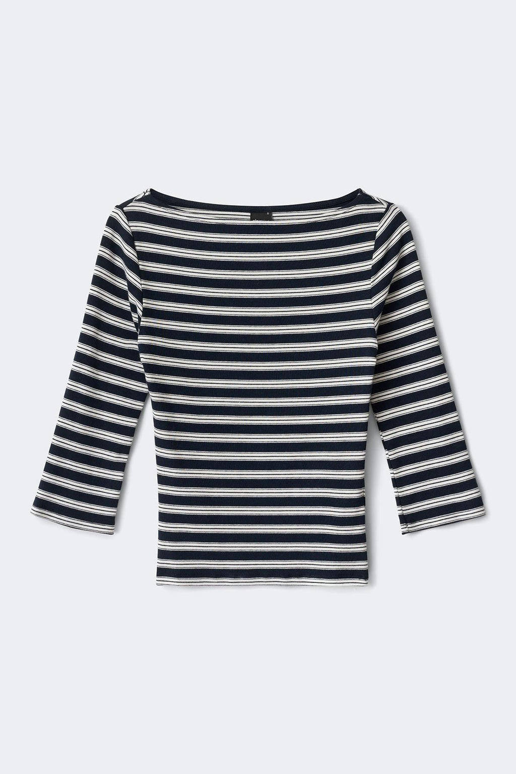Quarter sleeve boatneck top