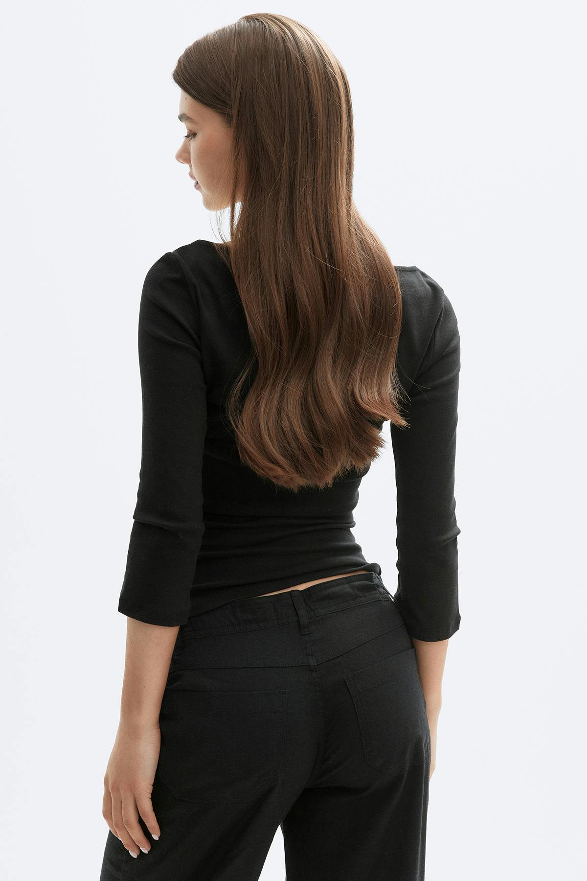 Quarter sleeve boatneck top