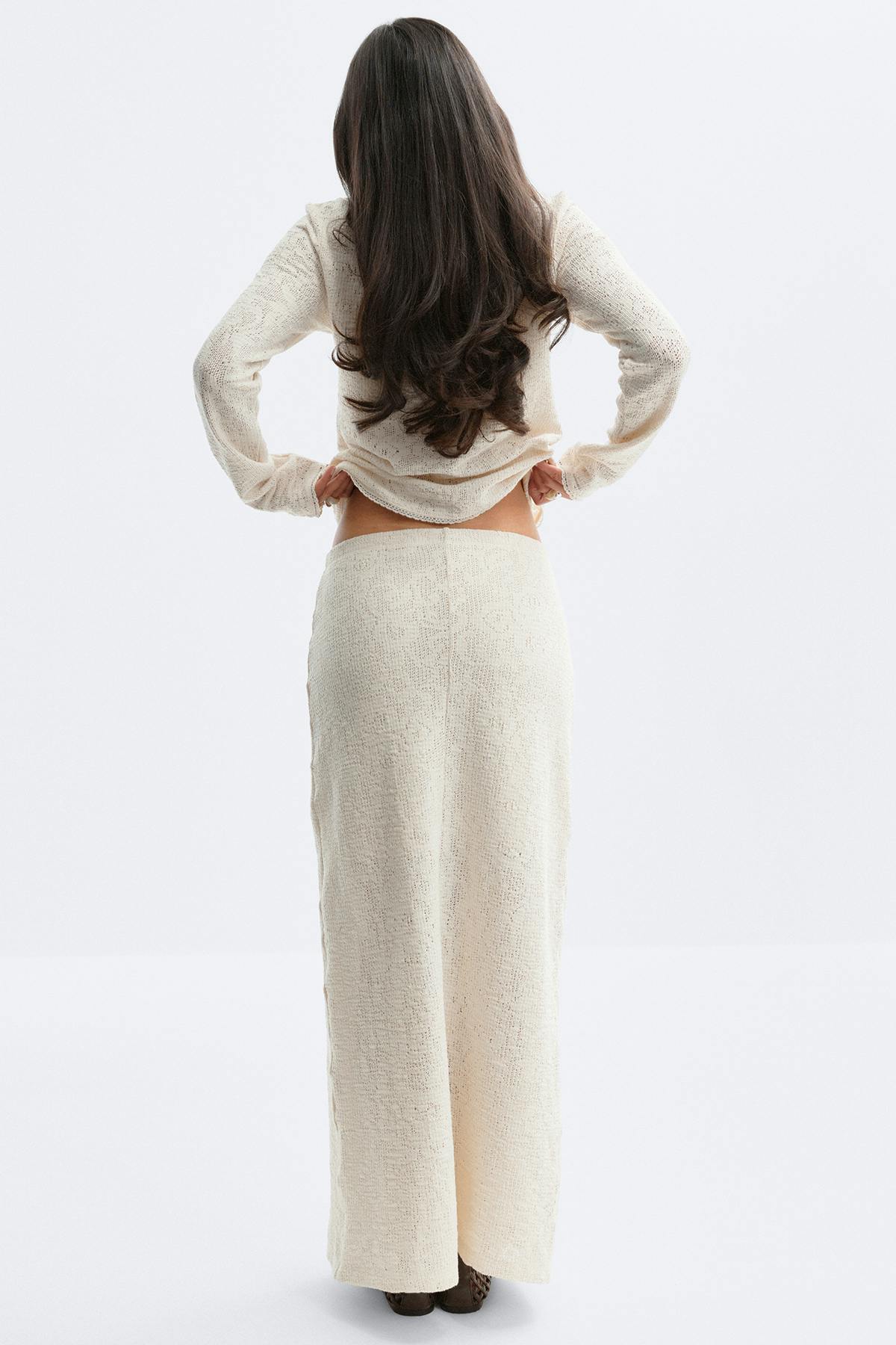 Lace maxi skirt