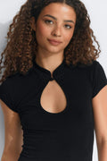 Keyhole top