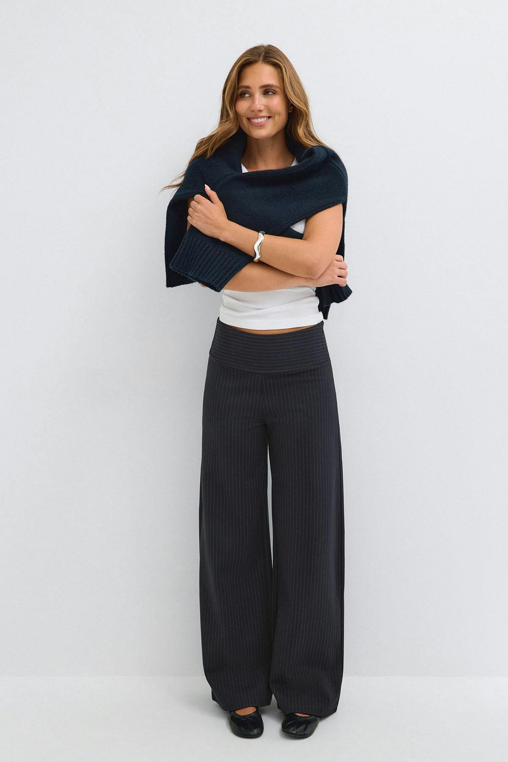 Mid waist wide trousers