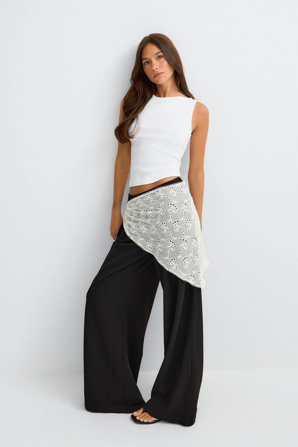 Embroidery hip scarf