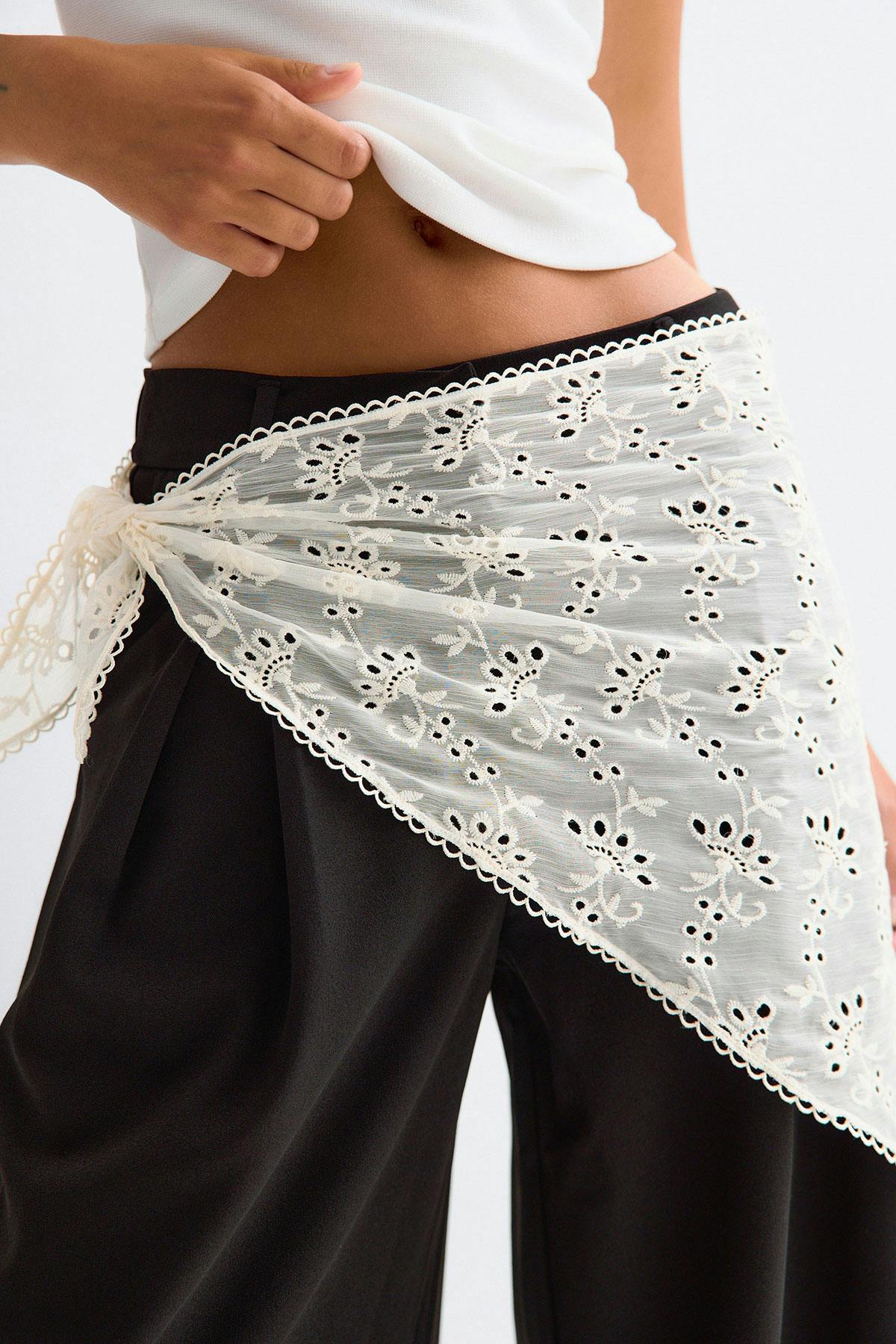 Embroidery hip scarf