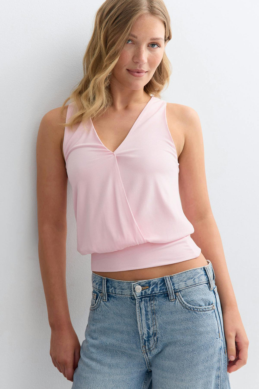Cuff detail top