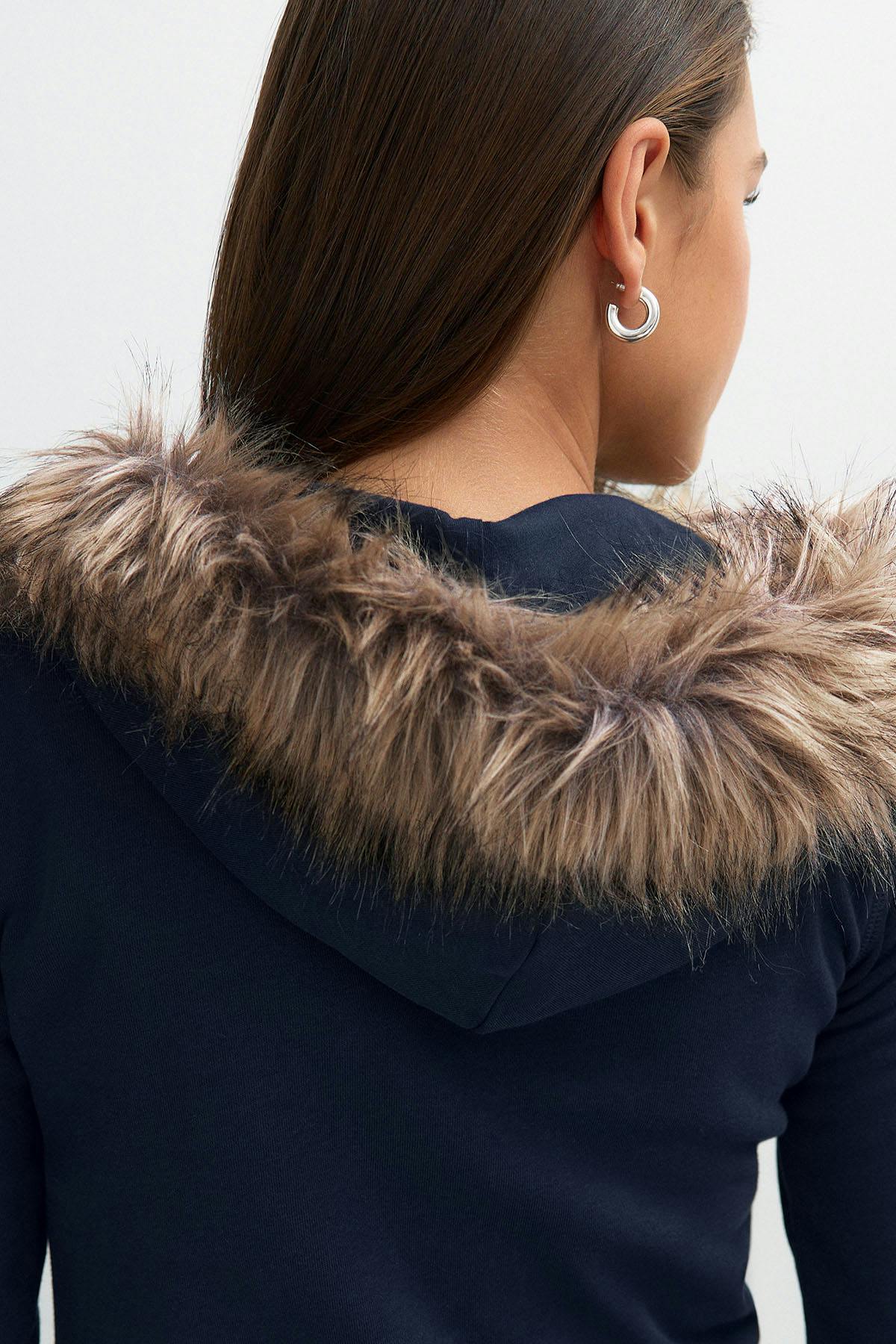Y fur zip hoodie