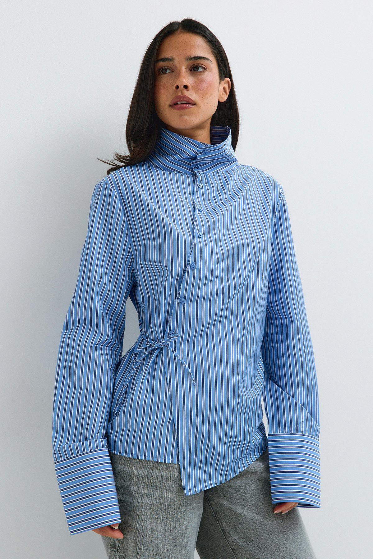 High neck shaped shirt