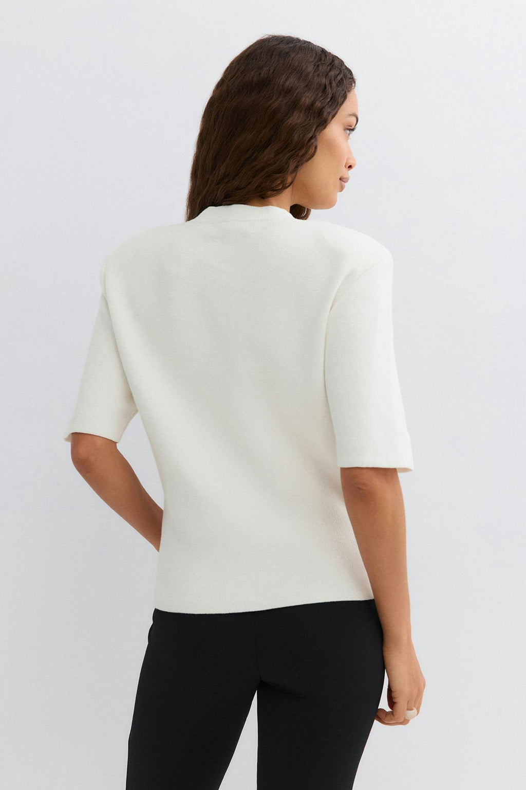 Shoulder pad knitted top